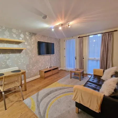 Apartment 1-bed Flat Near Broad St, Nia And Mailbox *