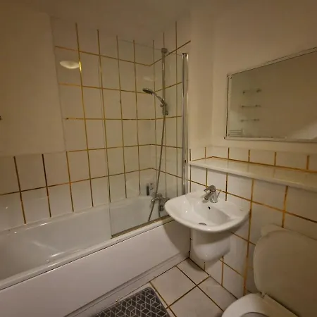 Apartment 1-bed Flat Near Broad St, Nia And Mailbox Birmingham